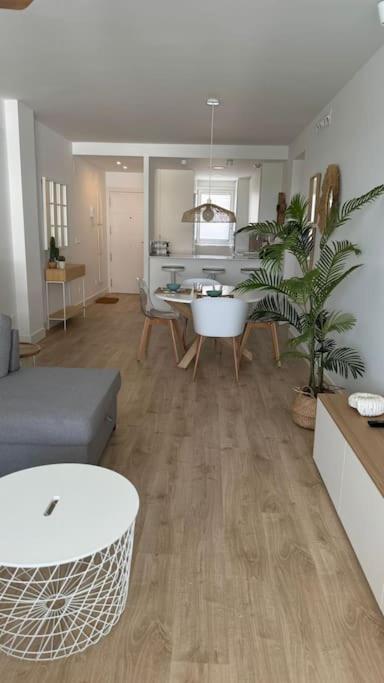Apartamento Con Vistas Al Mar En Playa Granada Motril Luaran gambar
